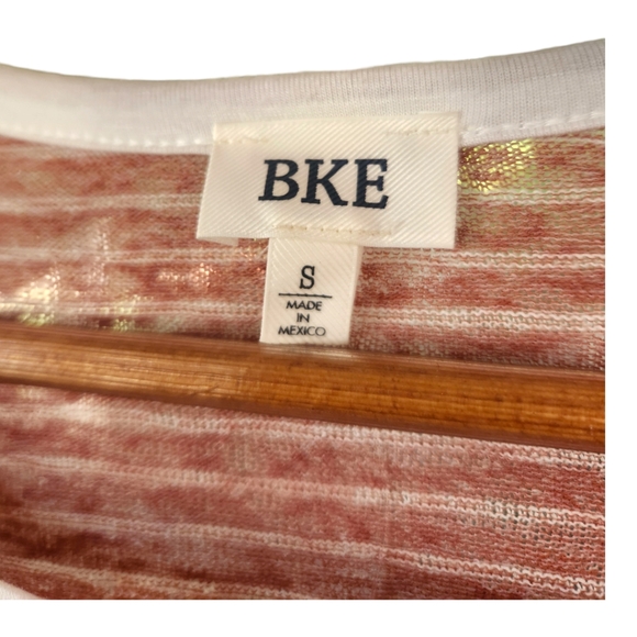 BKE Striped Cut Out Drop Shoulder Knit Top Old Rose Cream Small Boho Western - Picture 3 of 10